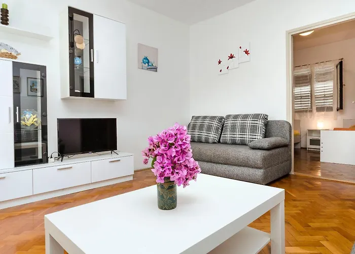 Apartamento Apartment More Srima